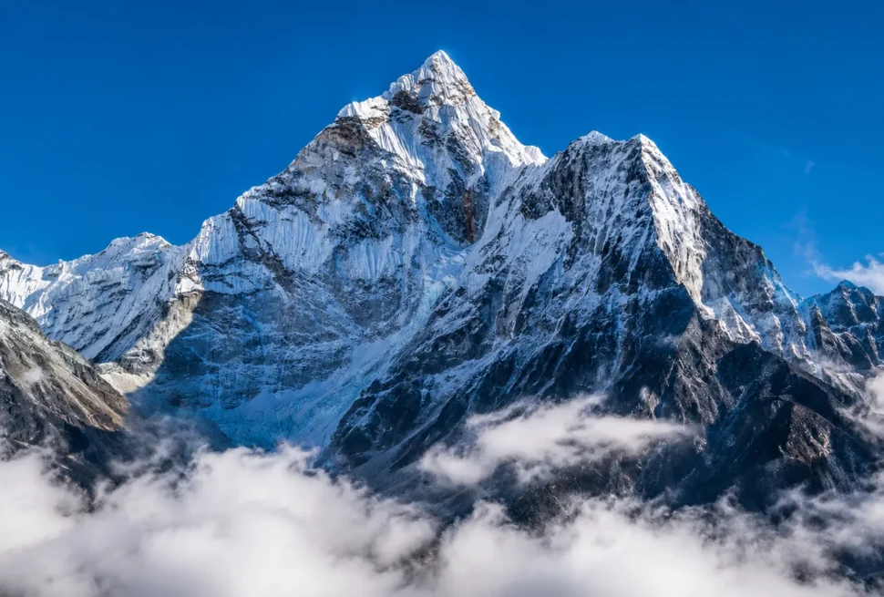 Everest Three Passes Trek in February